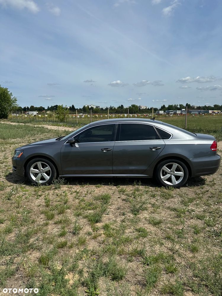 Volkswagen Passat 1.8 TSI Highline - 5