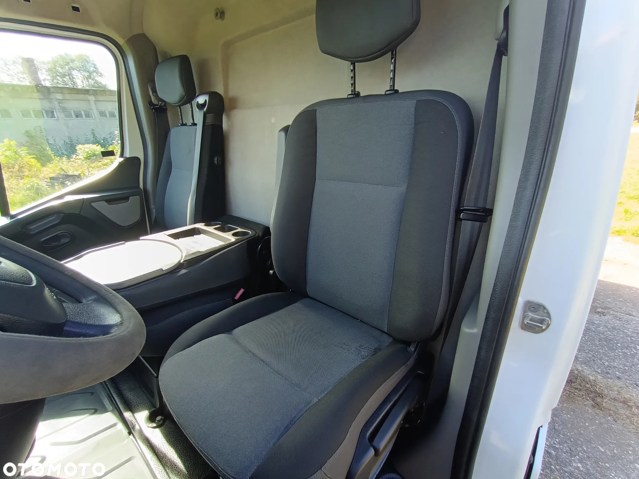 Renault Master L2H2 2.3 dCi 145 kM, 2011 rok  3.5T ORGINALNY PRZEBIEG, NAVI, KLIMA, OGRZEWANIE POSTOJOWE, HAK - 32