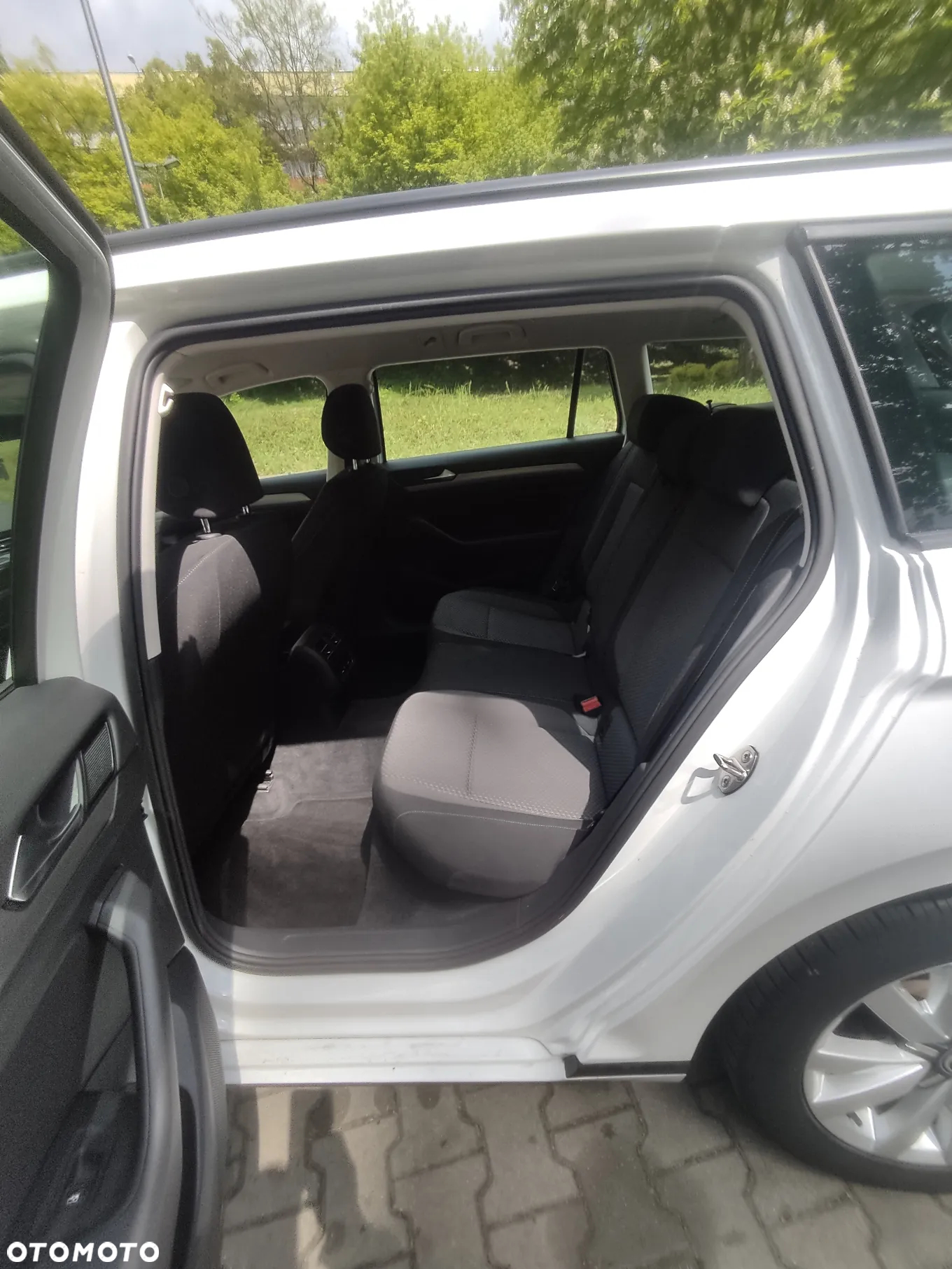 Volkswagen Passat 2.0 TDI BMT Comfortline - 12