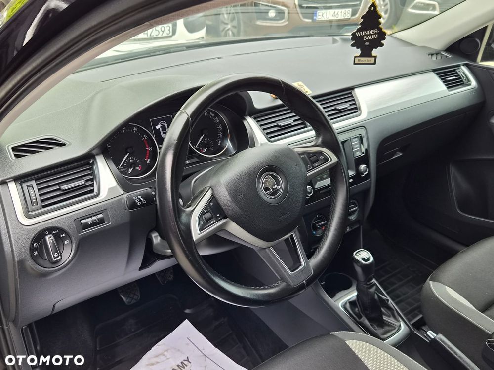 Skoda RAPID 1.2 TSI Active - 25