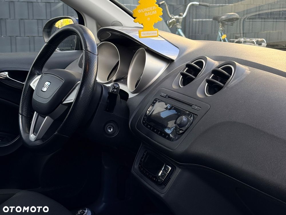 Seat Ibiza 1.6 16V Sport - 12