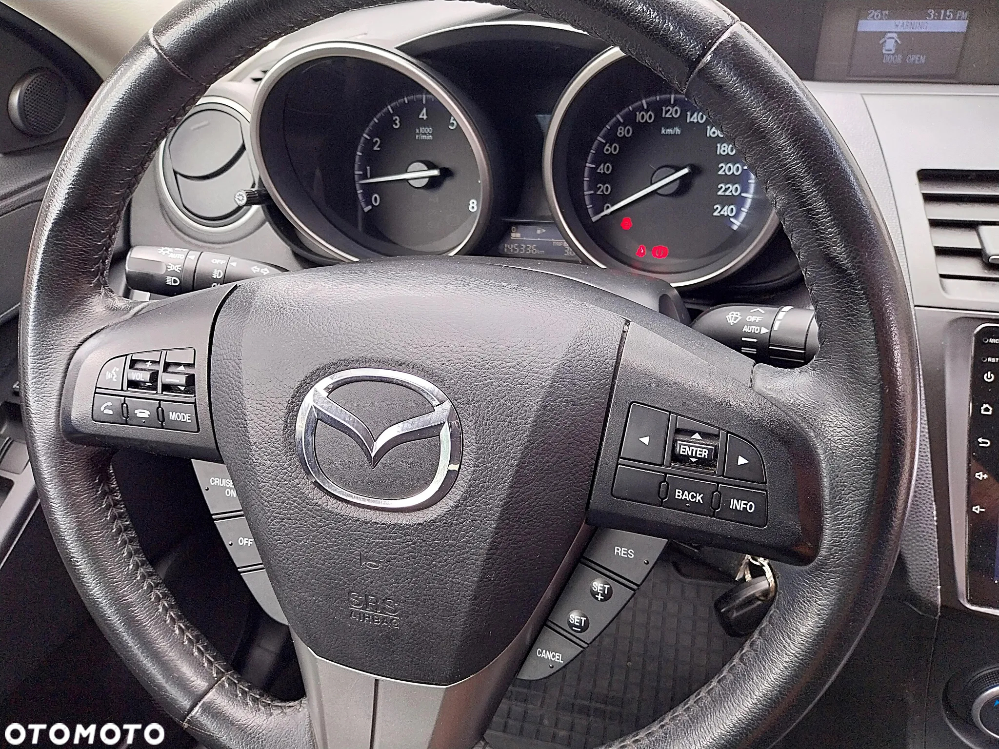 Mazda 3 1.6 Exclusive + - 23