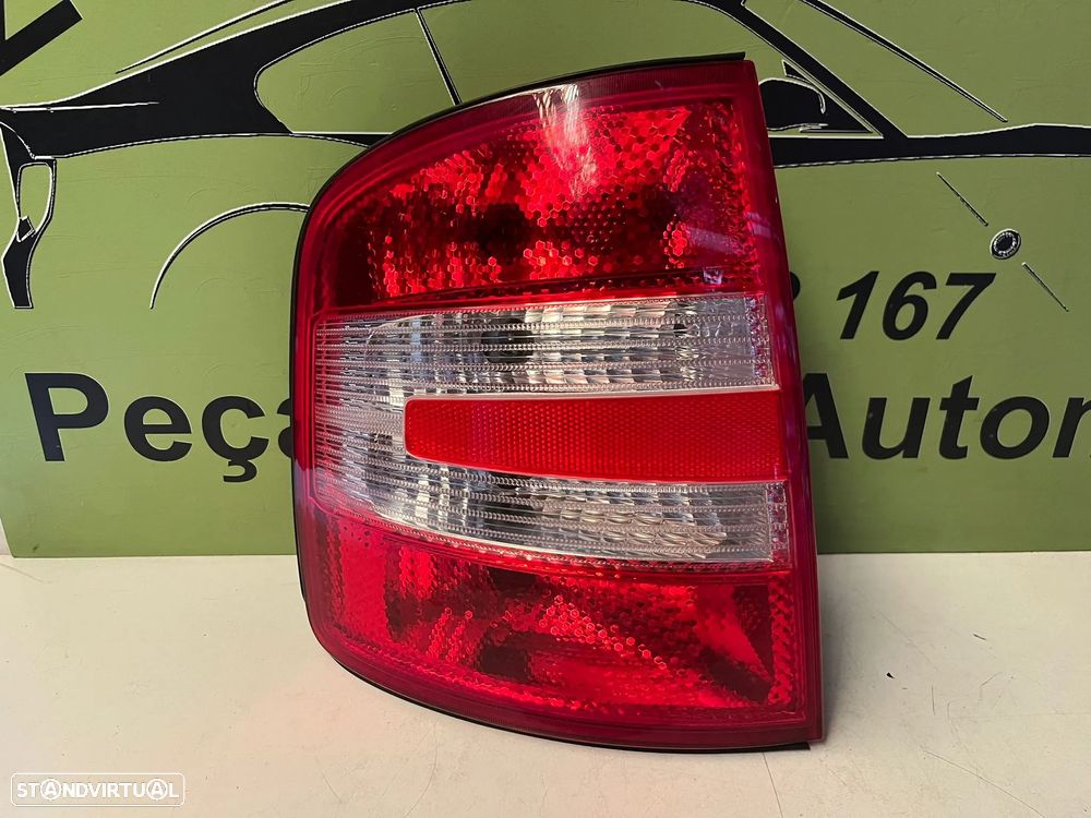 Skoda Fabia I Break - FAROLIM DIREITO ESQUERDO - FT515 - 2