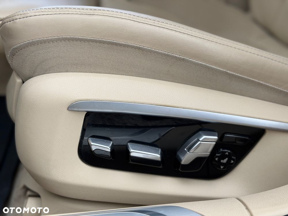BMW Seria 7 750i xDrive - 21