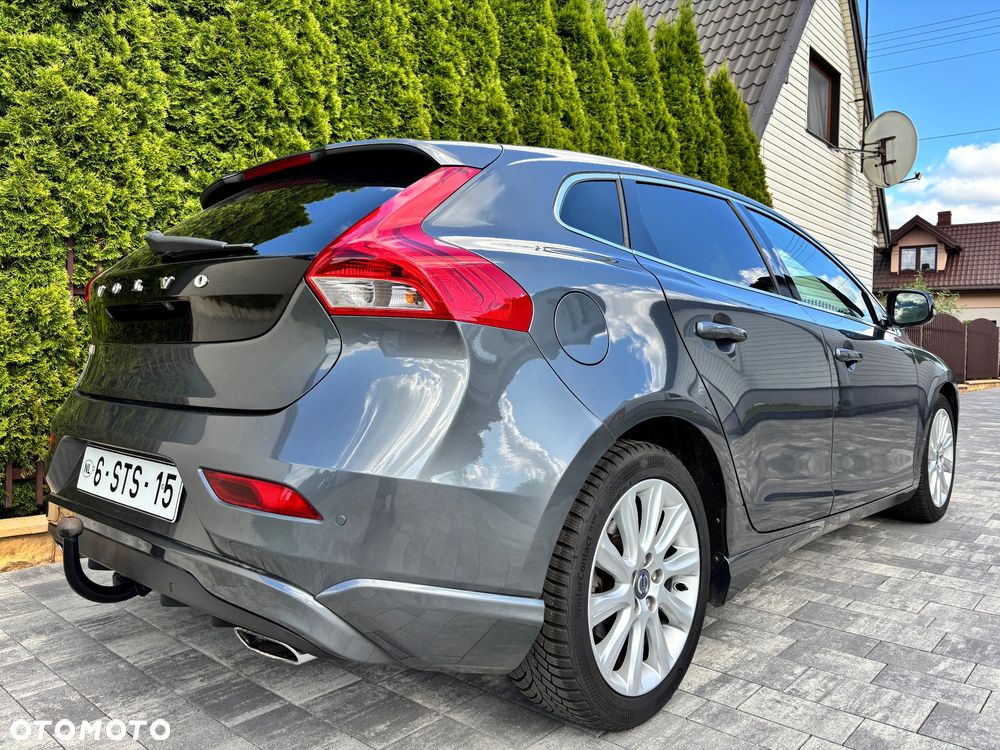 Volvo V40 - 18