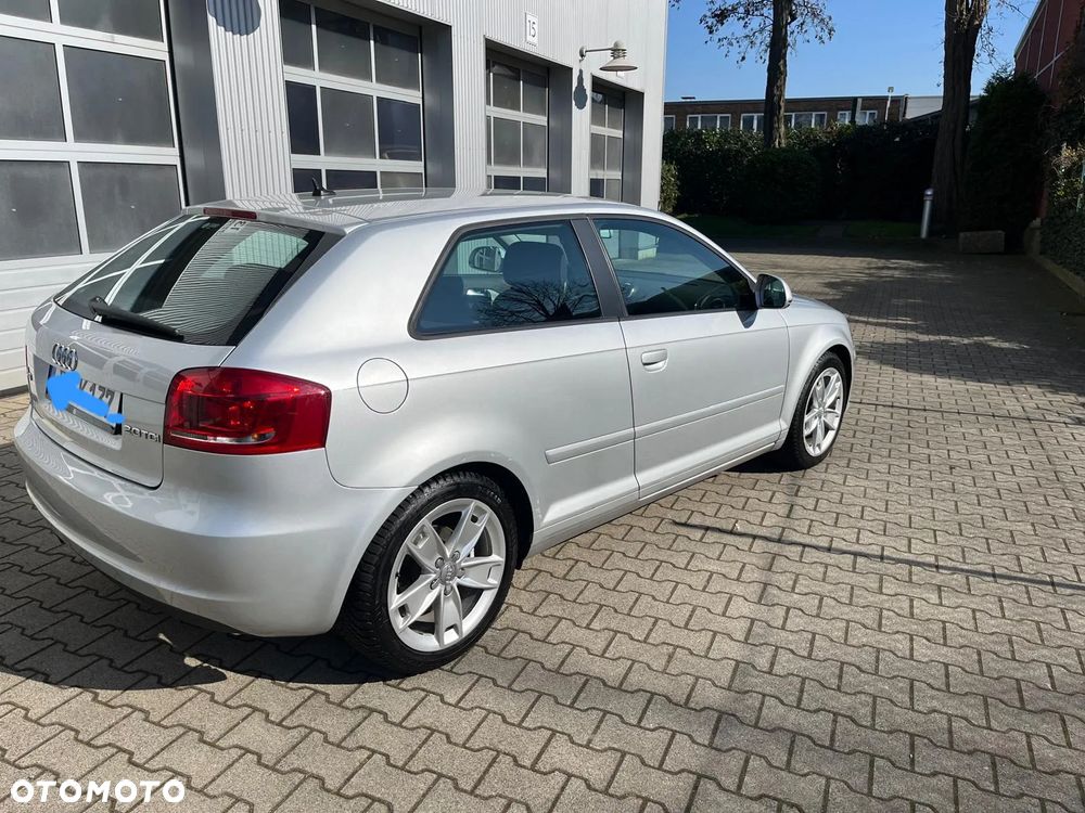 Audi A3 3-drzwiowe 2.0 TDI DPF Ambition - 5