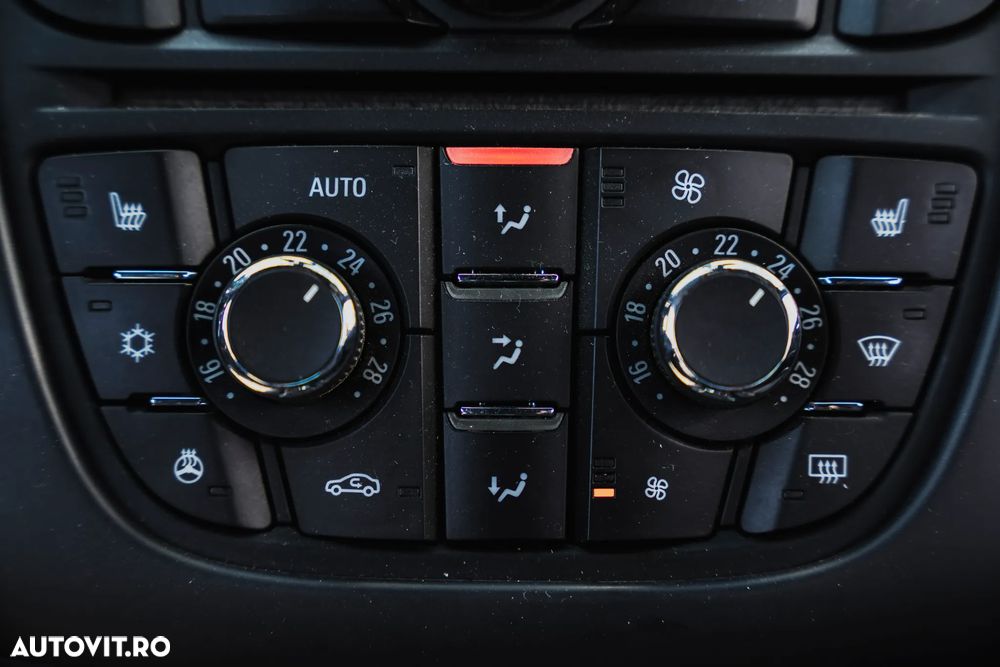 Opel Cascada 1.6 Turbo ECOTEC Start/Stop Cabriolet - 13