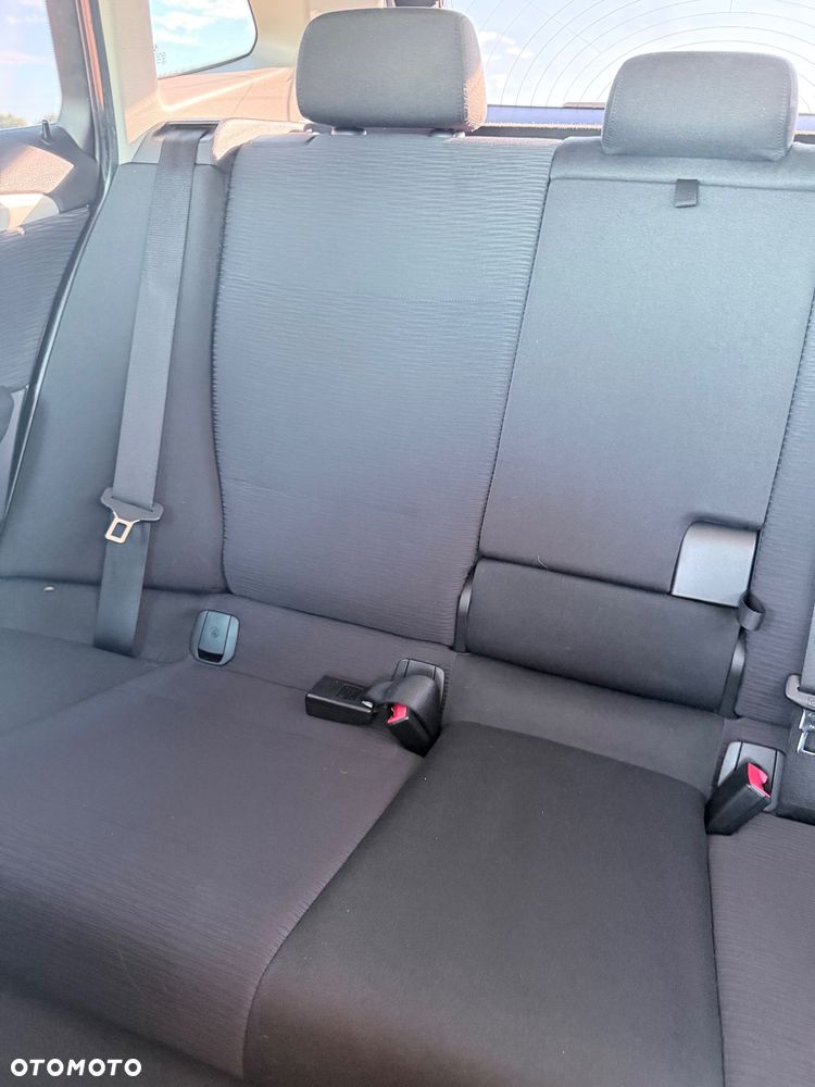 BMW X1 xDrive18d - 14