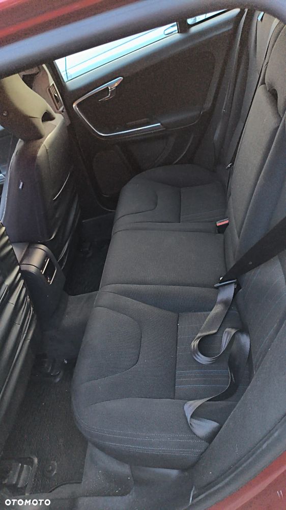 Volvo V60 ver-d2-geartronic-powershift-edition - 3