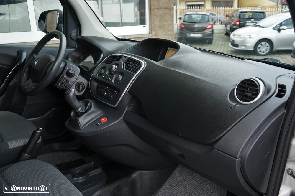 Renault Kangoo MAXI 1.5 DCI 3L IVA DEDUTIVEL - 16