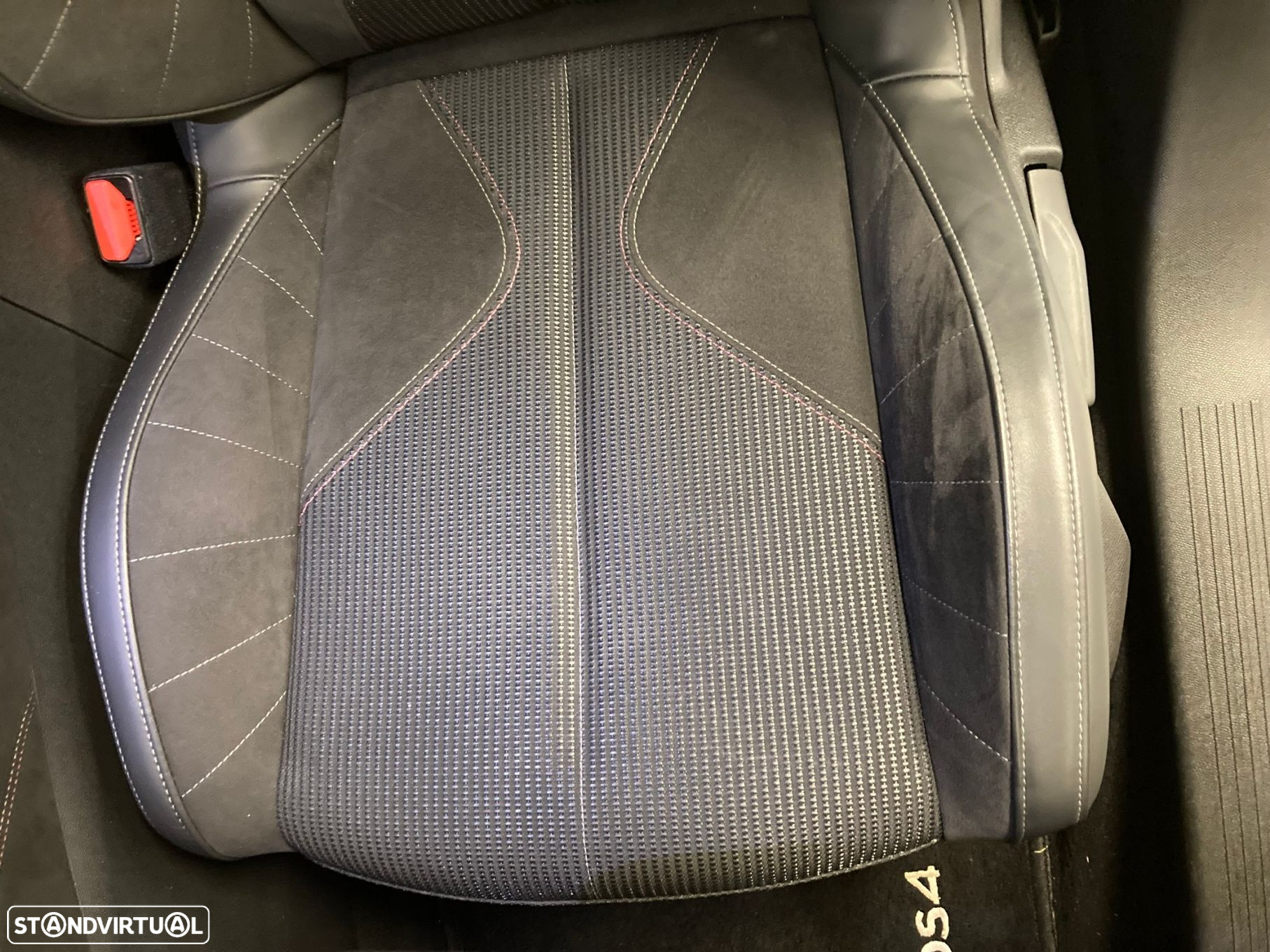 DS DS4 4 1.2 PureTech Performance Line EAT8 - 23