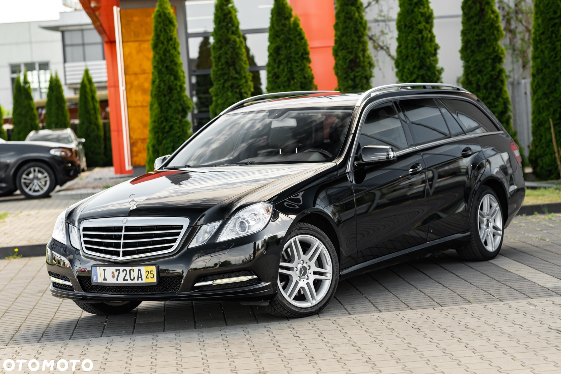 Mercedes-Benz Klasa E 300 T BlueTEC HYBRID 7G-TRONIC Avantgarde - 11
