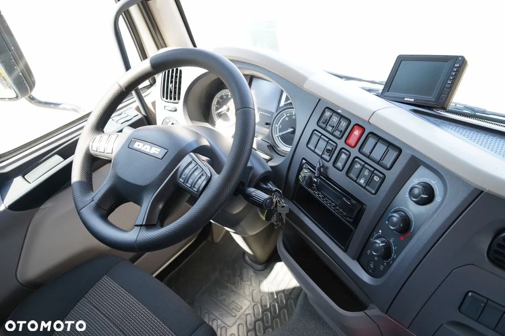 DAF LF 250 / 4X2 / SKRZYNIOWY - 7.30 + HDS HYVA HB 150XE3 / STEROWANIE RADIOWE / ROTATOR / MAX UDŹWIG: 5200 KG / EURO 6 - 30