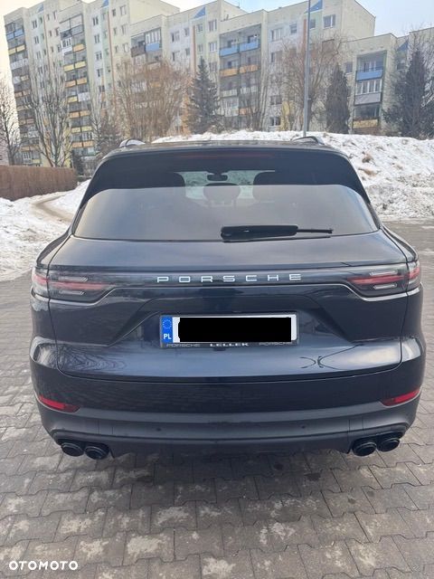Porsche Cayenne - 8