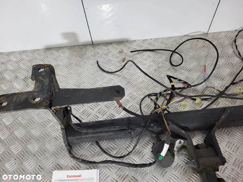 Suzuki Grand Vitara II Hak Holowniczy Belka Kula 3D - 5