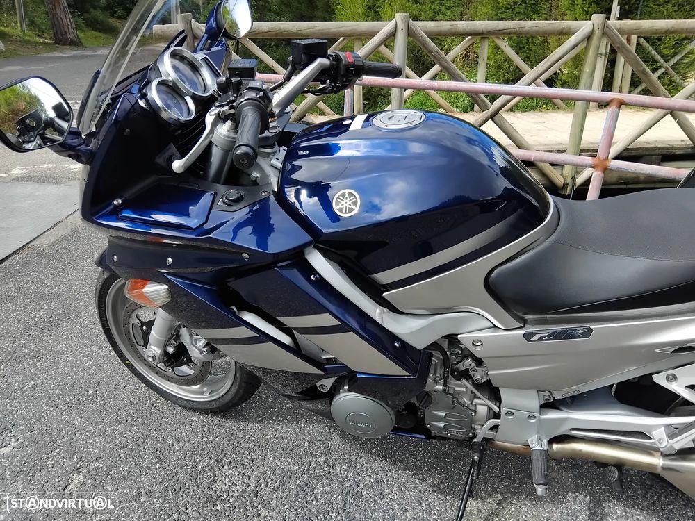 Yamaha FJR A - 7