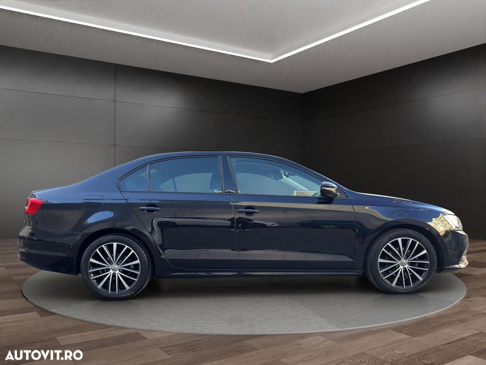 Volkswagen Jetta - 17