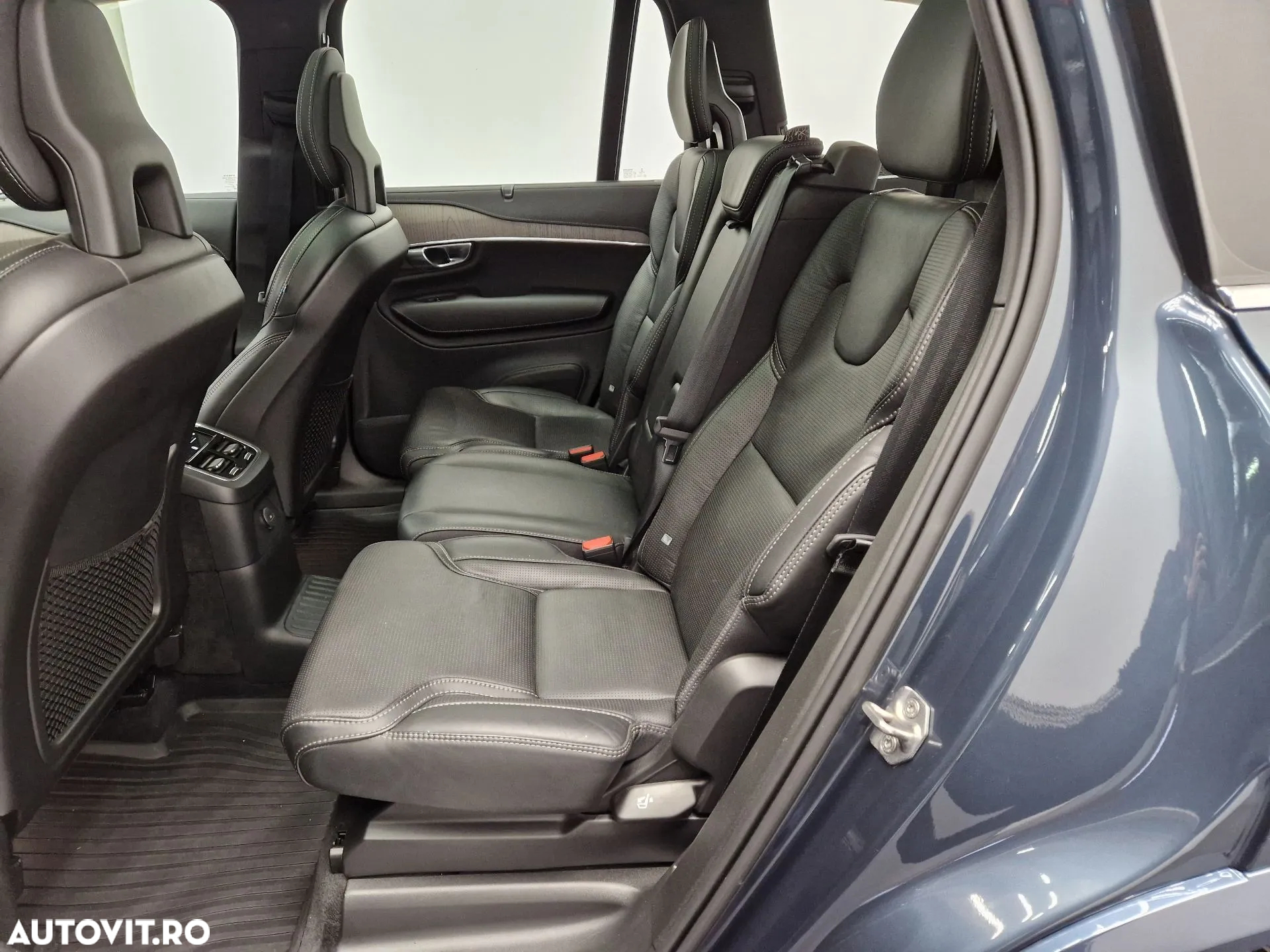 Volvo XC 90 - 6