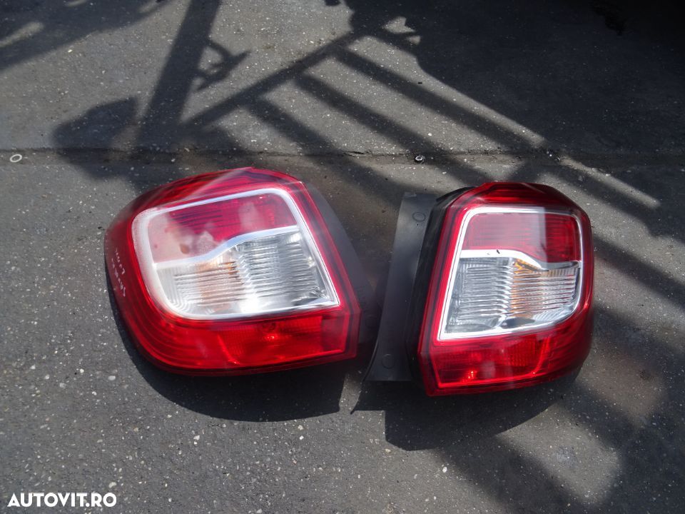 Vand Stopuri Dacia Sandero 2 din 2013 volan pe stanga cod: 265506669R - 1