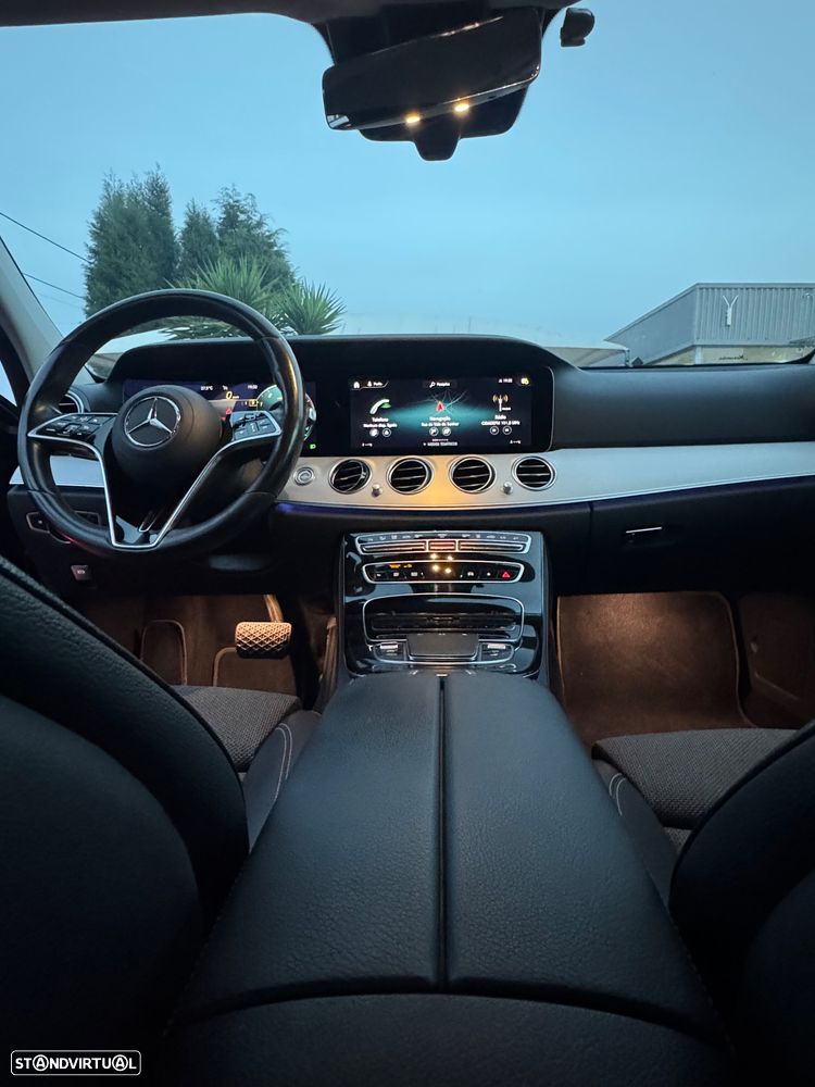 Mercedes-Benz E 300 de 4Matic 9G-TRONIC Avantgarde - 38