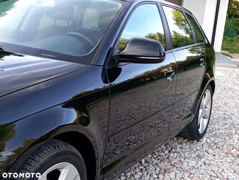 Audi A3 Sportback 1.6 Ambiente - 3