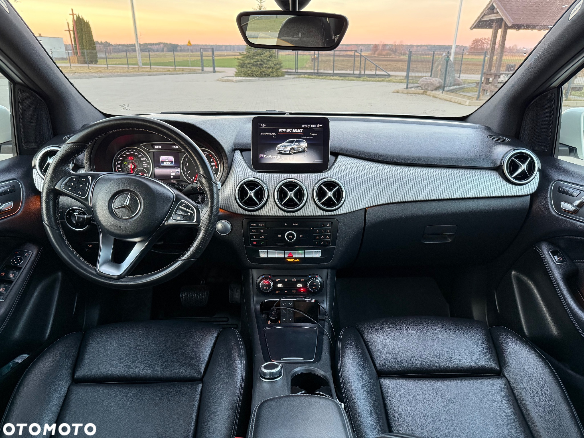 Mercedes-Benz Klasa B 250 4-Matic - 22
