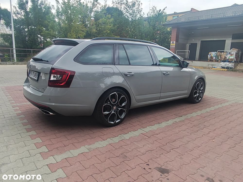 Skoda Octavia 2.0 TSI RS 230 DSG - 8