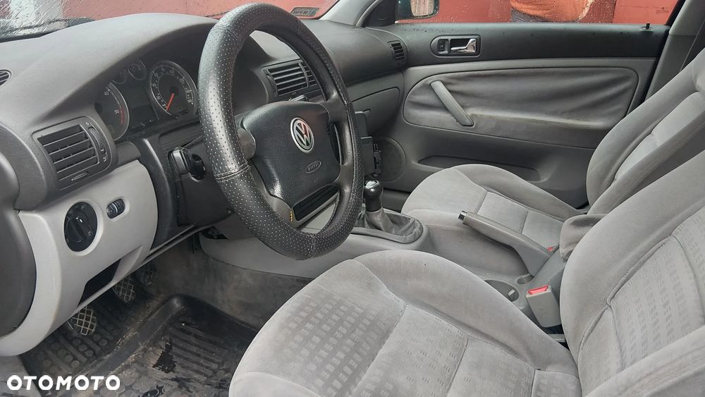 Volkswagen Passat 1.9 TDI Trendline - 8