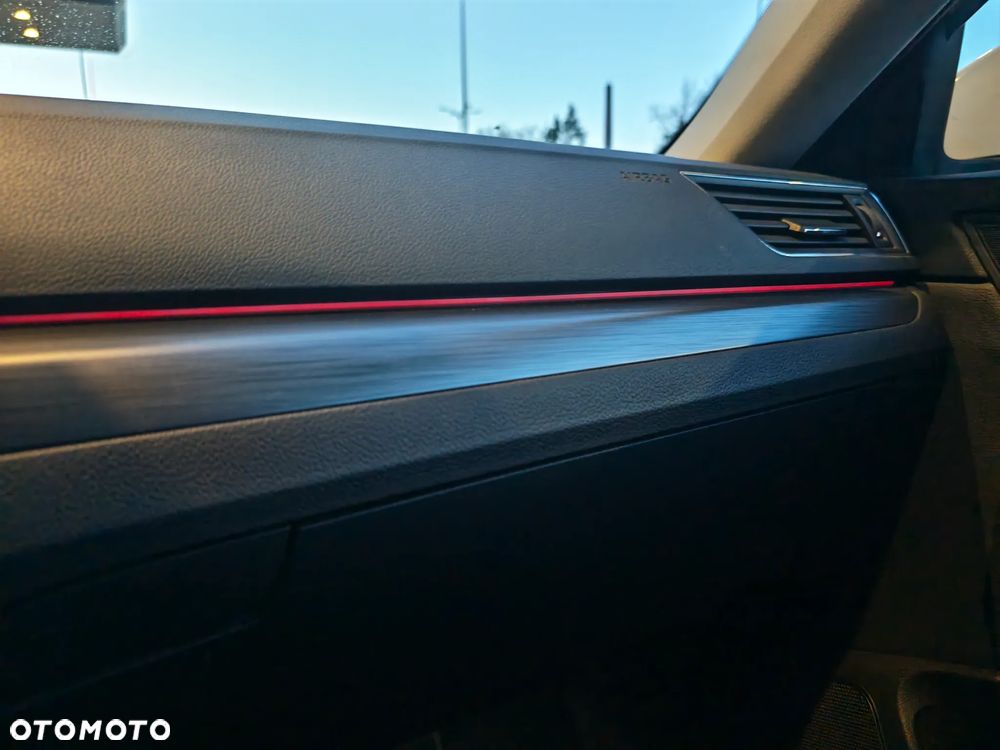 Skoda Superb 2.0 TDI Ambition DSG - 40