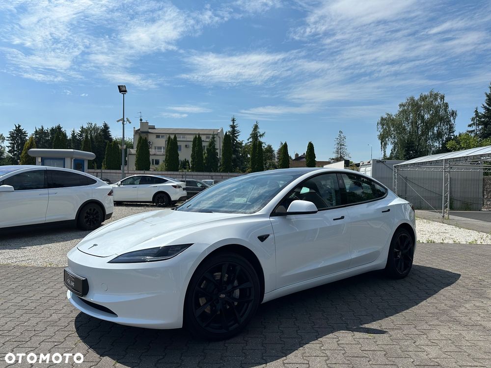 Tesla Model 3 - 5