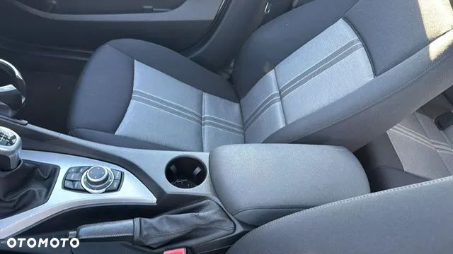 BMW X1 xDrive18d Sport Line - 34