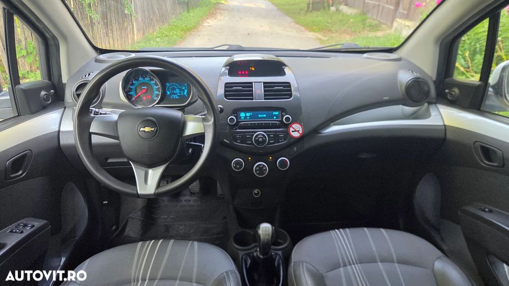 Chevrolet Spark 1.0 MT5 LS - 11