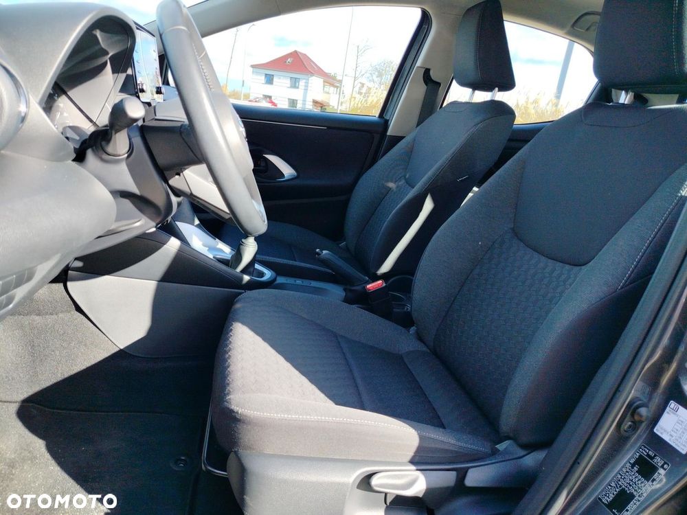 Toyota Yaris - 14