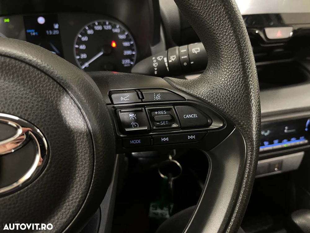 Toyota Yaris 1.5 VVT-i HSD Exclusive Style - 18