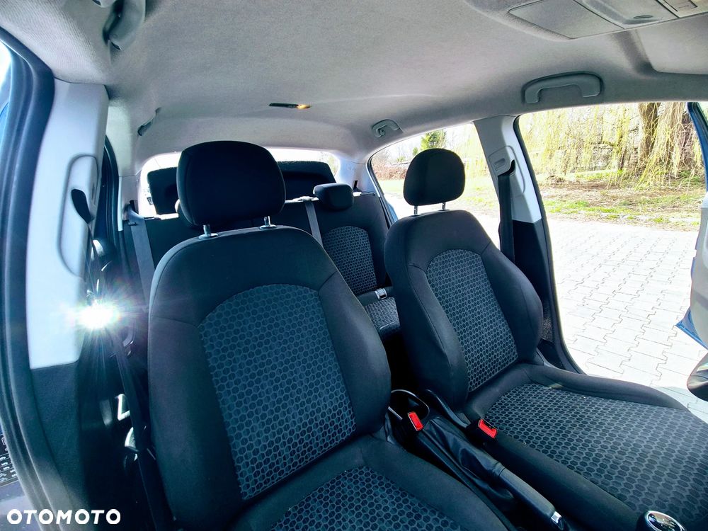 Opel Corsa 1.4 16V Innovation - 7