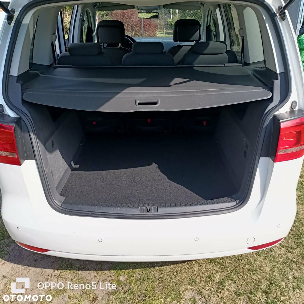 Volkswagen Touran 1.6 TDI DPF BlueMotion Technology Highline - 6