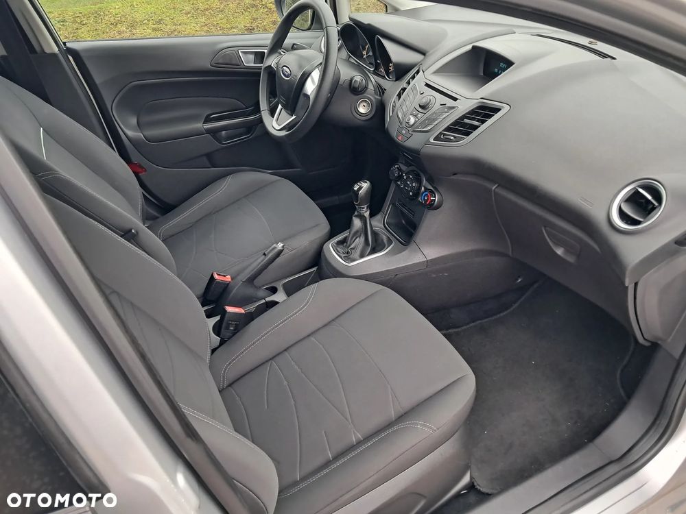 Ford Fiesta 1.6 TDCI Champions Edition - 16