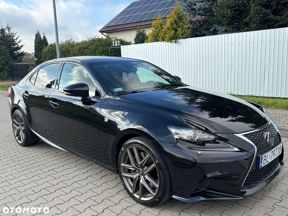 Lexus IS - 17