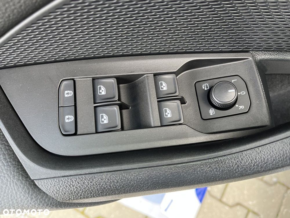 Skoda Octavia 2.0 TDI Selection DSG - 24