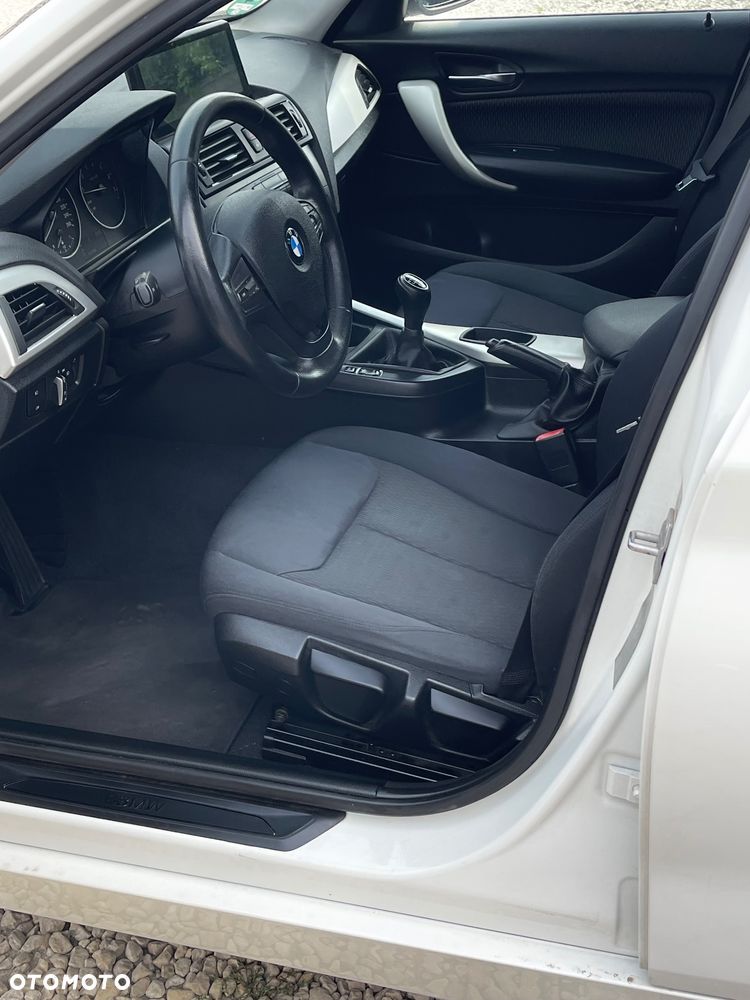BMW Seria 1 118i Sport Line - 32