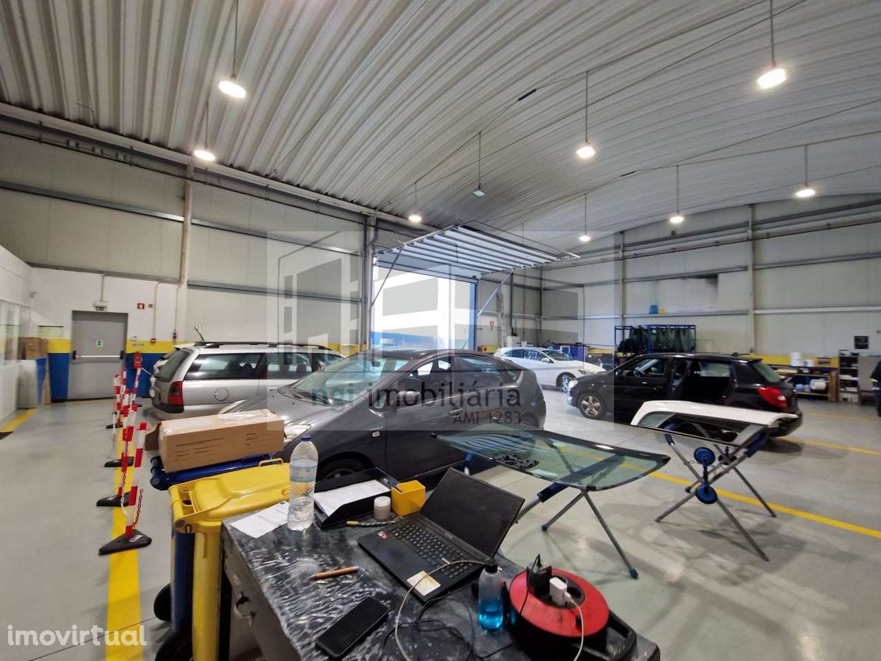 Armazém Zona Industrial de Frielas - Loures - Grande imagem: 2/18