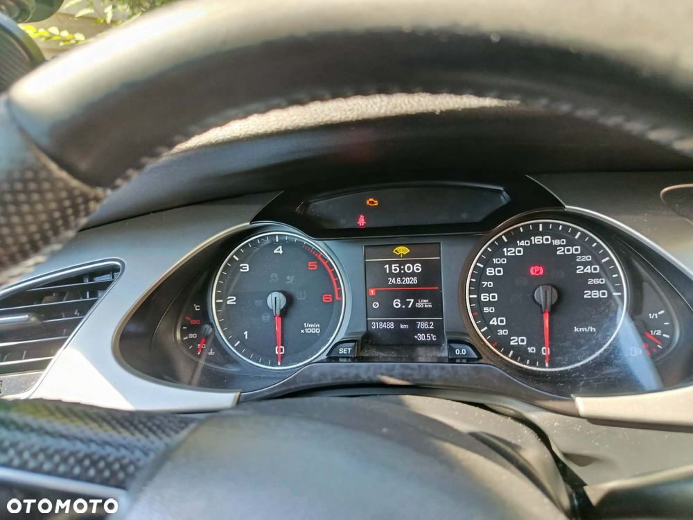 Audi A4 Avant 2.0 TDI Quattro - 23