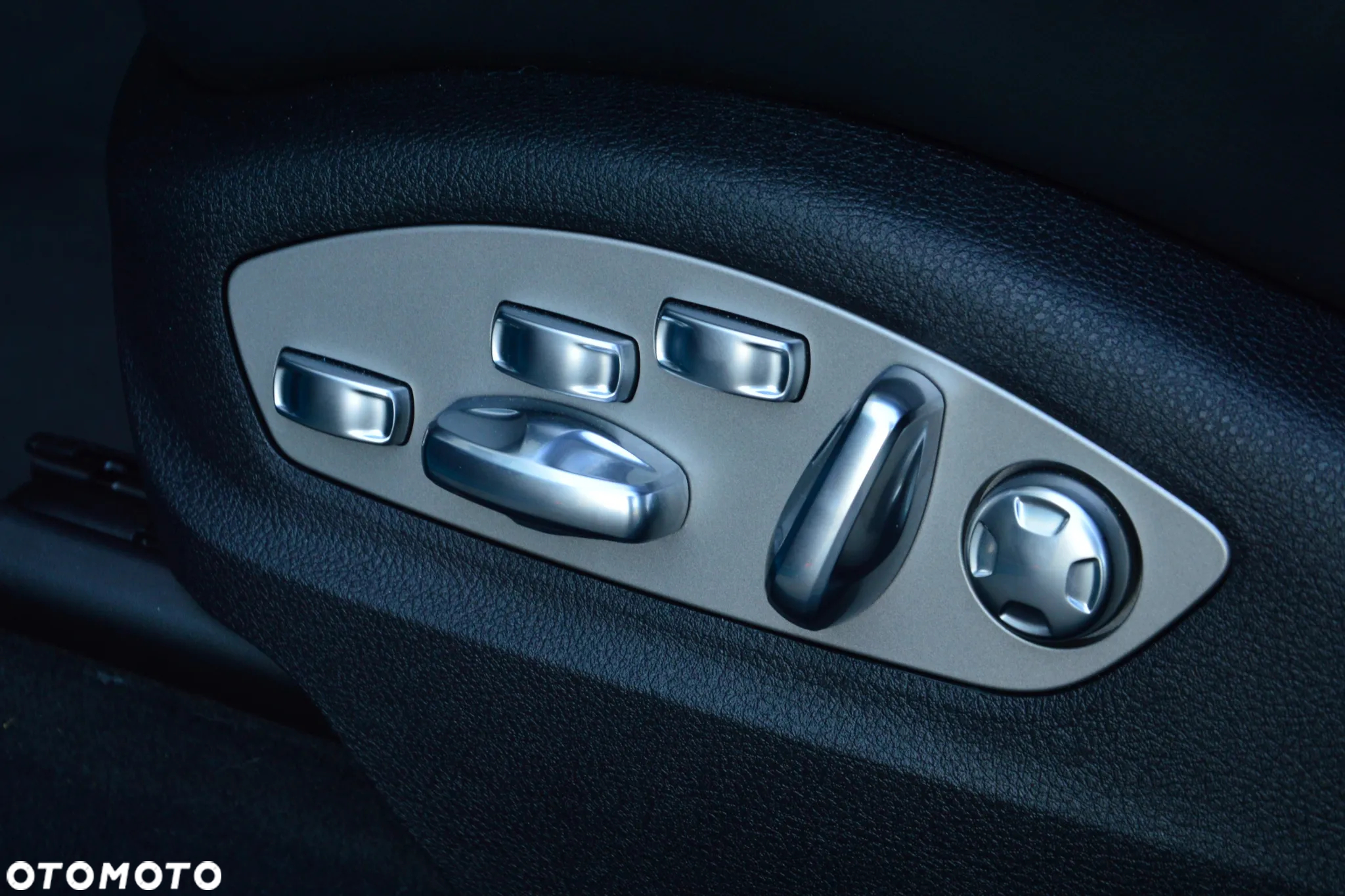 Porsche Macan Standard - 16