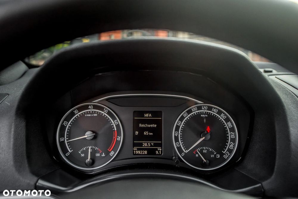 Skoda Octavia 2.0 TSI RS - 28