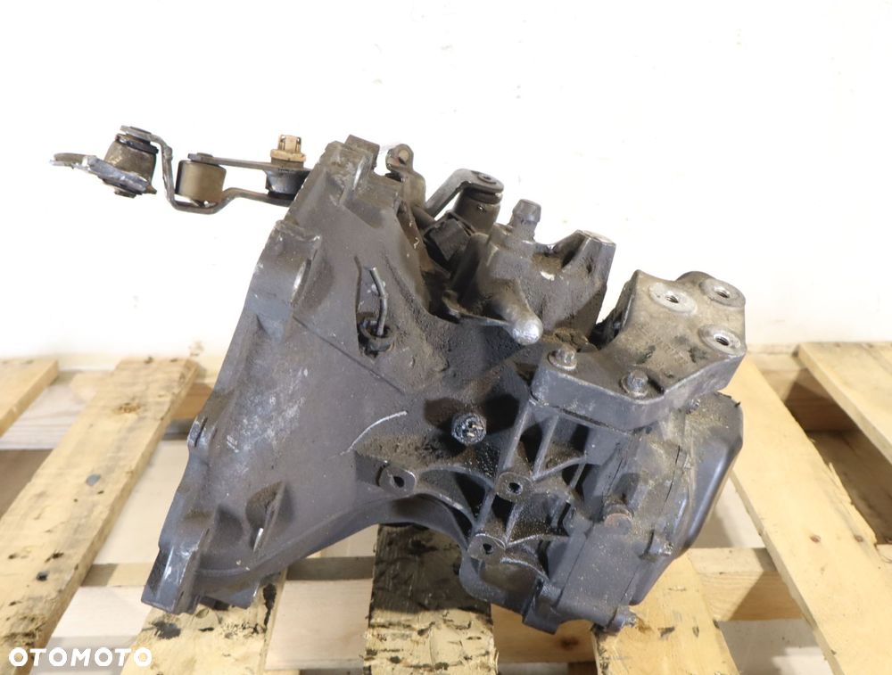 SKRZYNIA BIEGÓW 5 BIEGOWA OPEL CORSA D 1.3CDTI 55565178 - 3