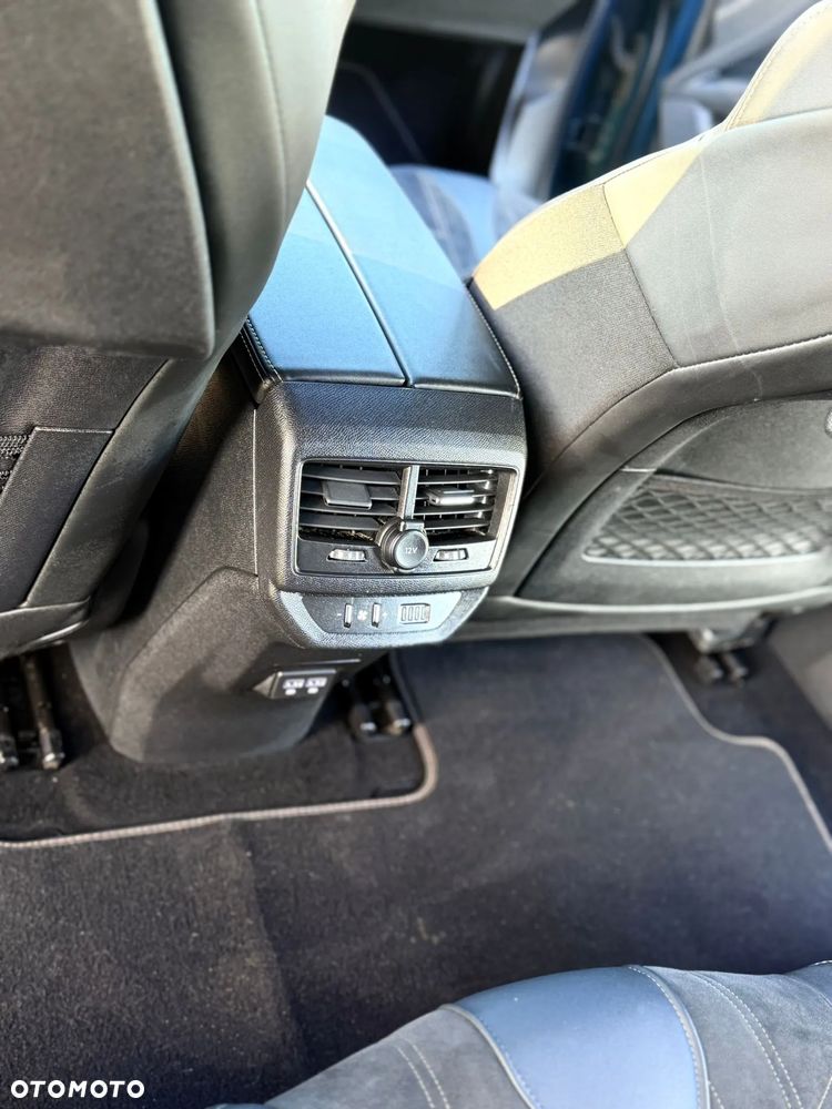 Peugeot 5008 BlueHDi 130 EAT8 GT - 27