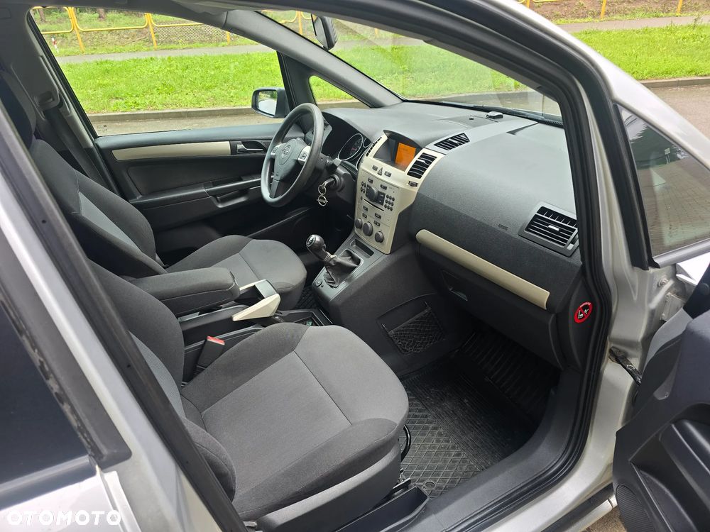 Opel Zafira 1.8 Elegance - 11