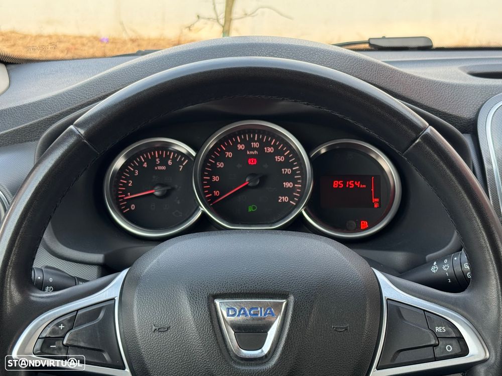 Dacia Sandero 1.5 dCi Stepway - 19