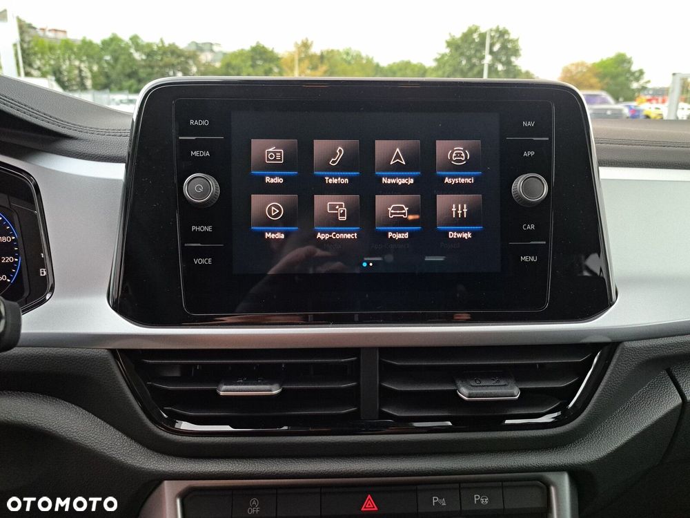 Volkswagen T-Roc 1.5 TSI Life Plus DSG - 25