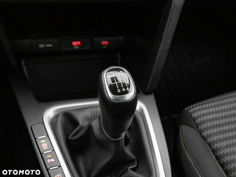 Kia Ceed 1.5 T-GDI M - 15